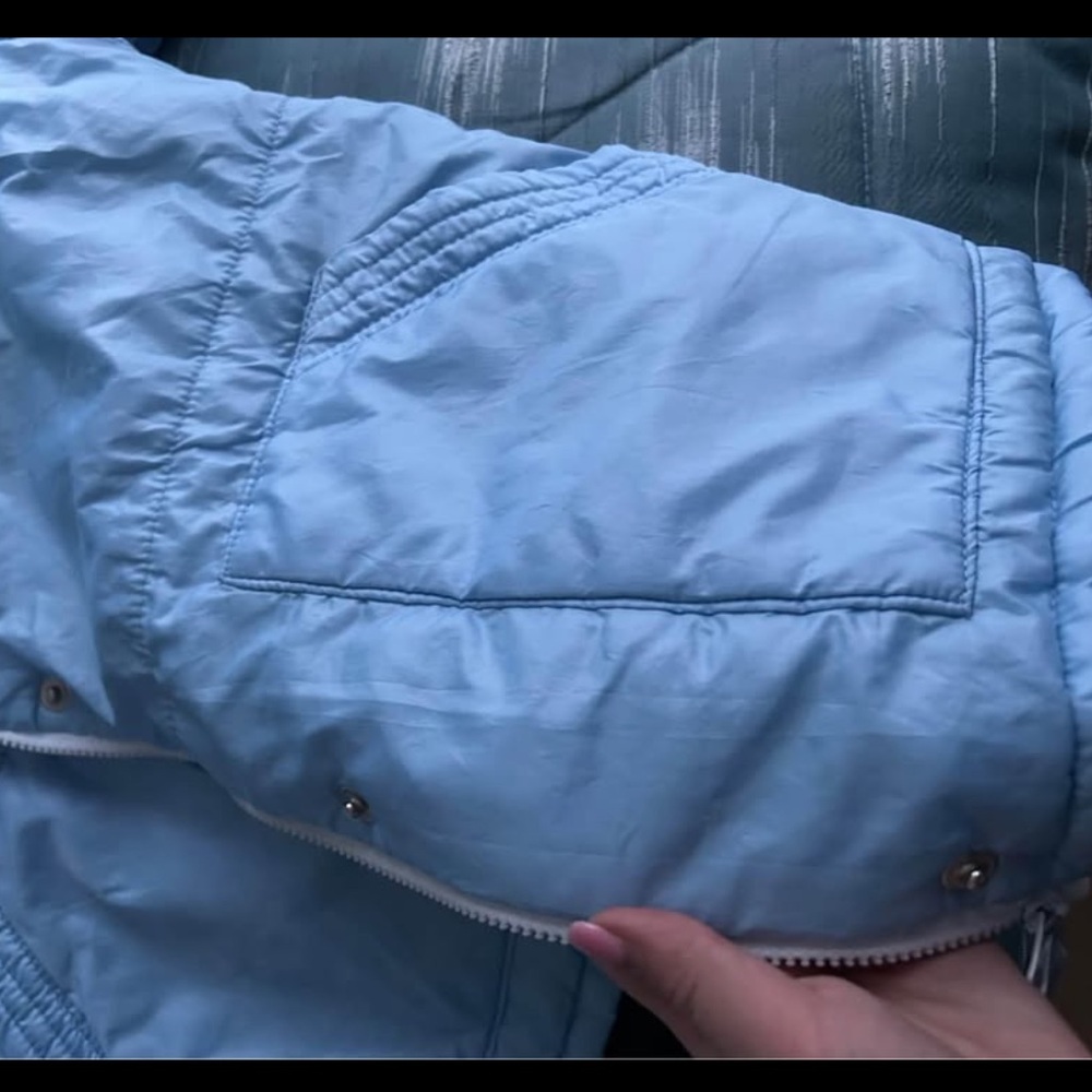 Light Blue Puffer Jacket - Picture 5 of 7